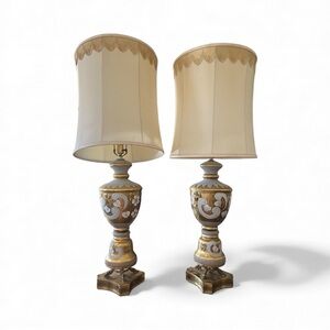 Pair (2) Vintage Hollywood Regency Mid-20th Century Porcelain Table Lamps